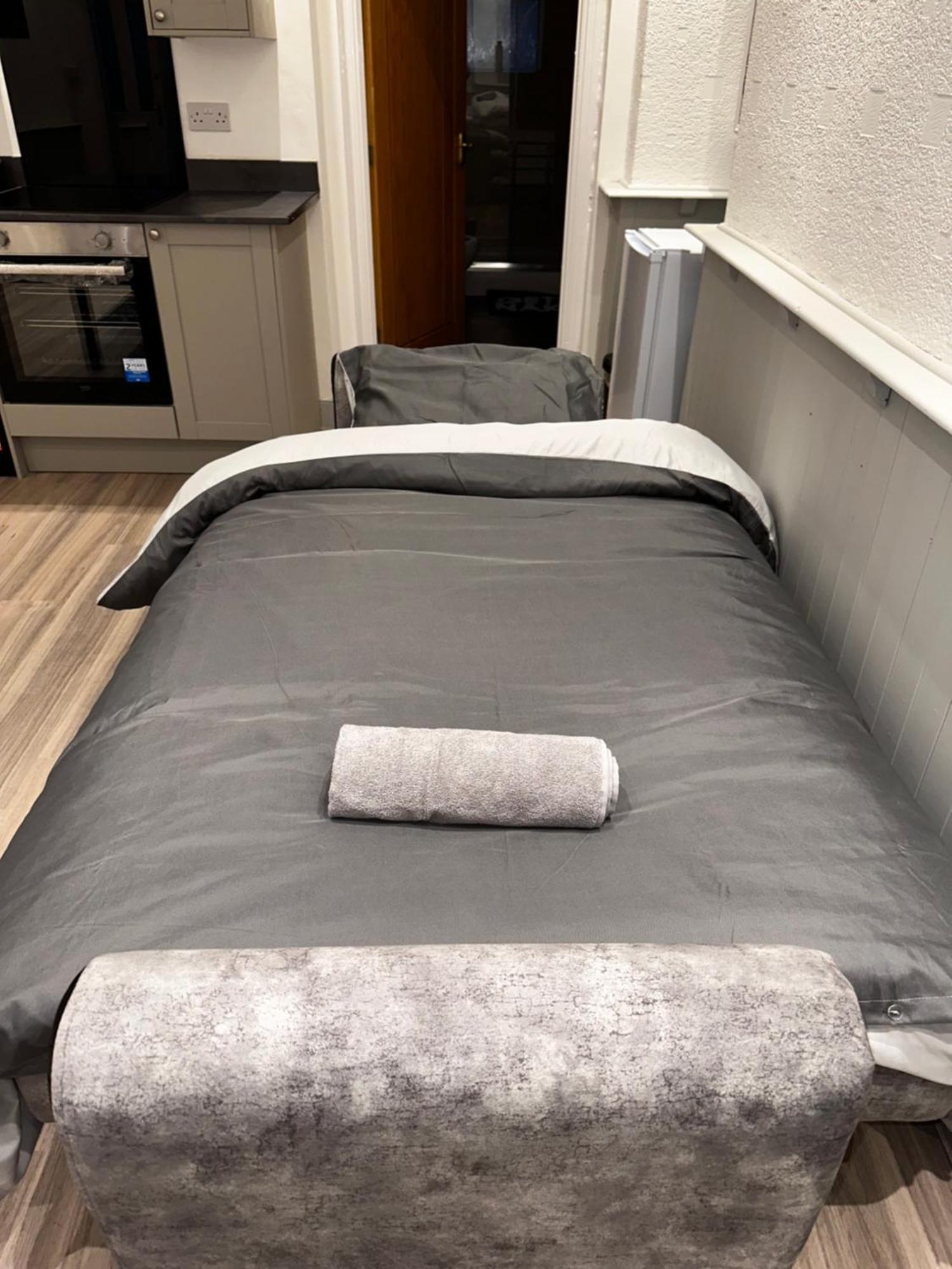 Luxury Near Apartment